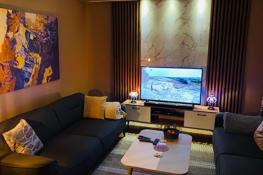 Appartamento Sisli Osmanbey Taksim Large Terrace, Quietness And Space Provincia di Provincia di Istanbul Esterno foto